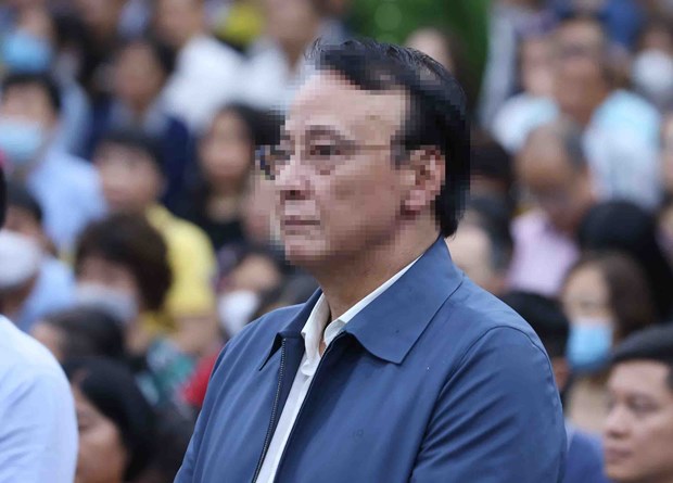 Tan Hoang Minh Chairman receives 8-year prison sentence for fraud hinh anh 1