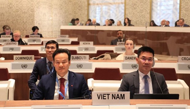 Vietnam calls for protection of civilians in armed conflicts hinh anh 1