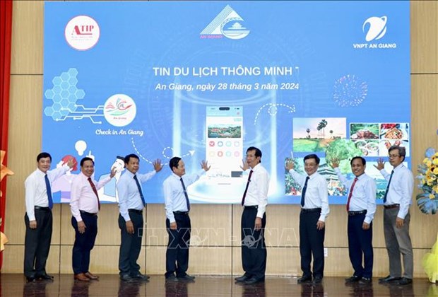 An Giang launches smart tourism information portal hinh anh 1