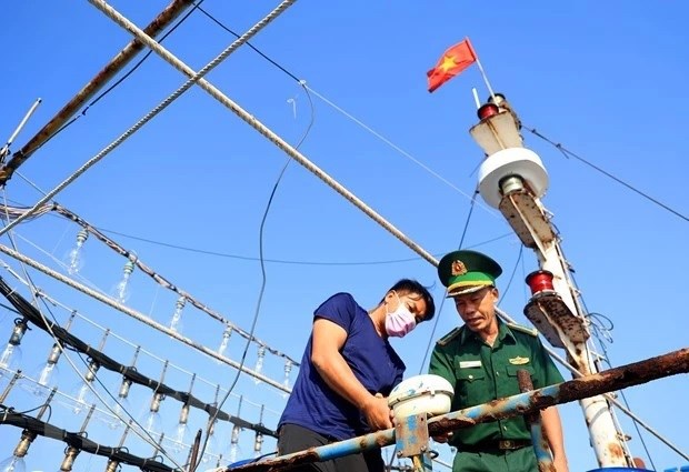 Quang Nam works to stop boats from staying unconnected to vessel monitoring system hinh anh 1