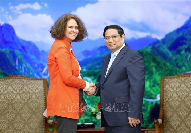 PM receives outgoing WB Country Director hinh anh 1