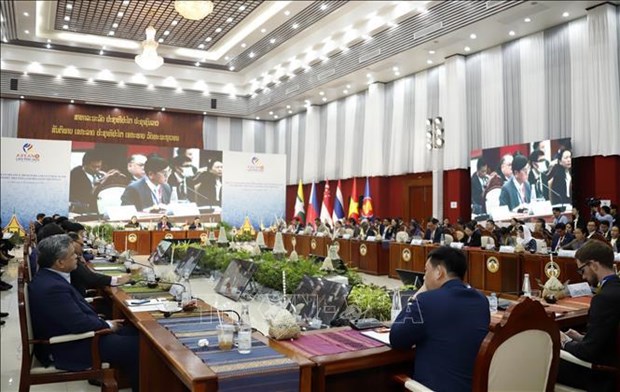 Vietnam attends ASEAN’s policy dialogue on finance, banking hinh anh 1