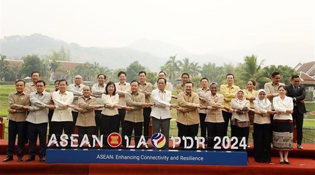 ASEAN commits to close finance-banking cooperation hinh anh 2