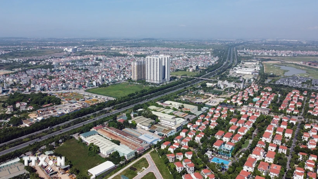 Revised land law to make real estate market more bustling hinh anh 1