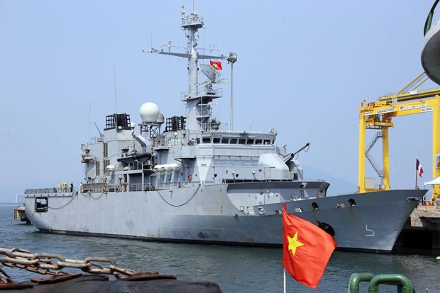Vietnamese, French navies bolster cooperation hinh anh 1