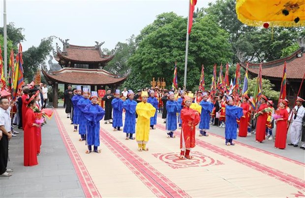 Phu Tho ceremony commemorates Vietnam’s legendary ancestors hinh anh 1