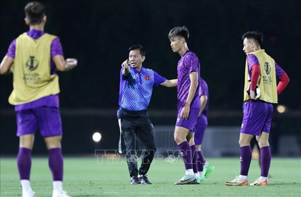 Final list of 23 Vietnamese players for AFC U23 Asian Cup 2024 announced hinh anh 1