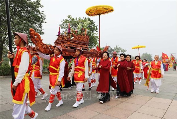 Palanquin procession commemorates legendary nation founders hinh anh 1