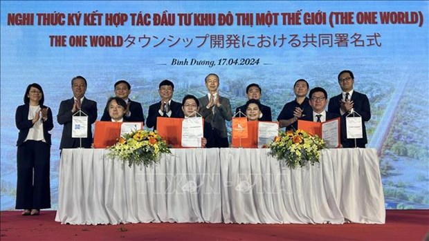 Japanese investors join big real estate project in Binh Duong hinh anh 1