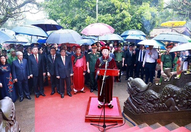 Prime Minister pays tribute to legendary founders of Vietnam hinh anh 3