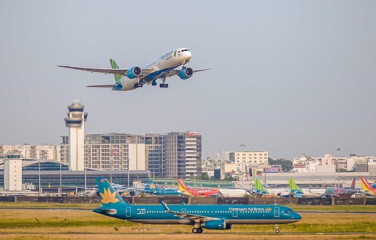 CAAV proposes reopening regular international flights in four phases |  Business | Vietnam+ (VietnamPlus)